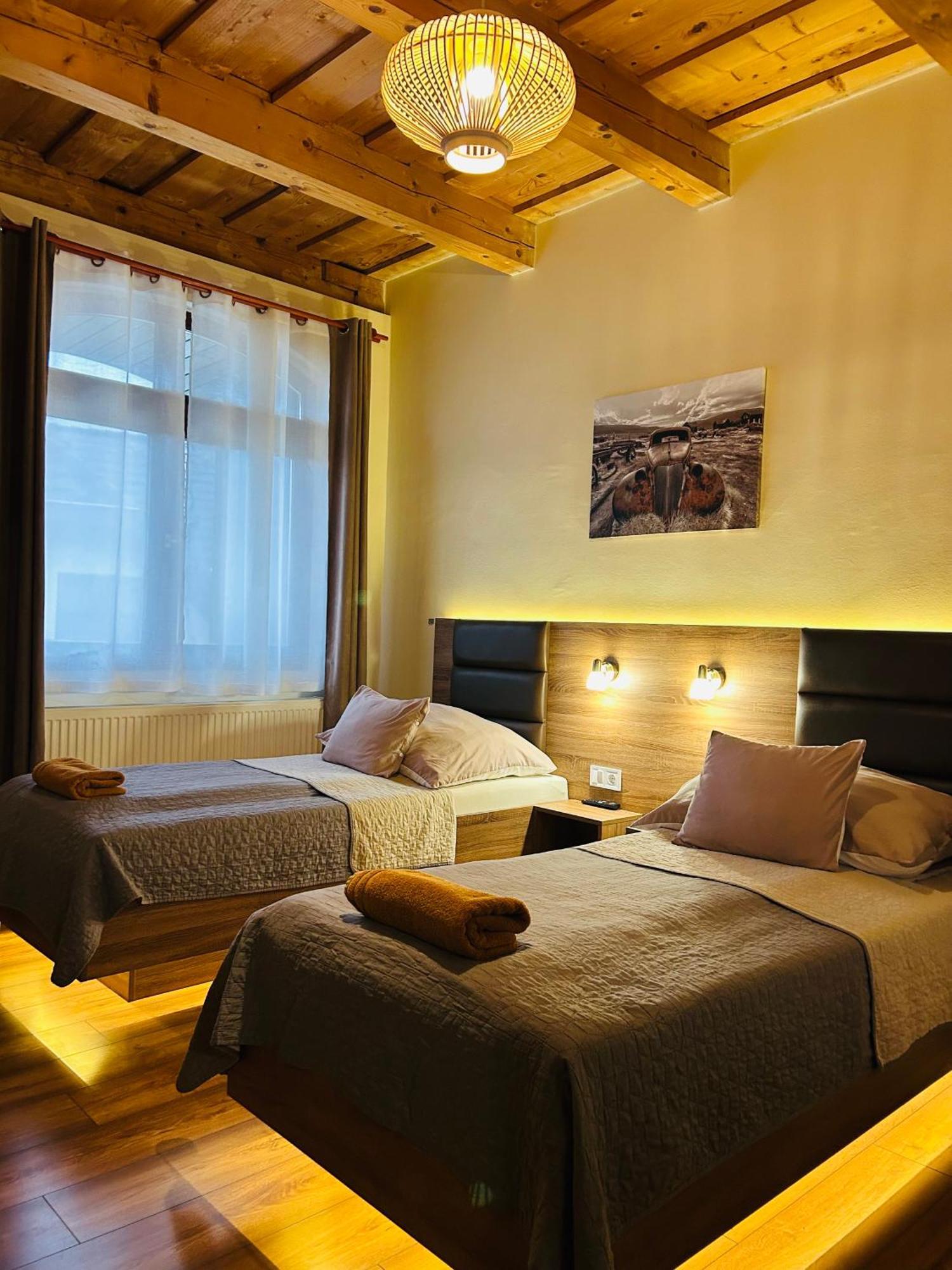 Hotel Harmonia Vendeghaz Miskolc Exterior foto